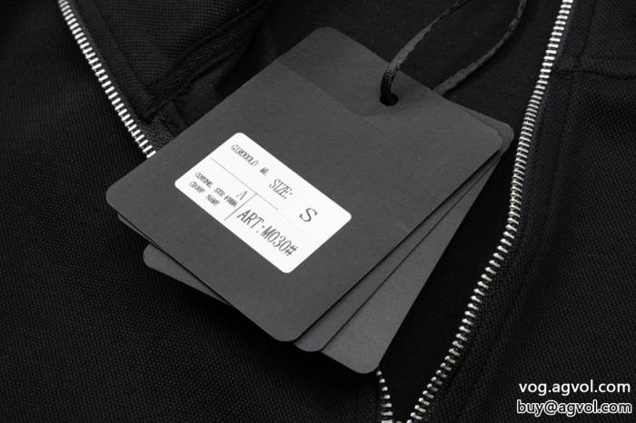 大人気ブランド実用性は勿論コートMONCLERコピー ブランド 通販_0_2