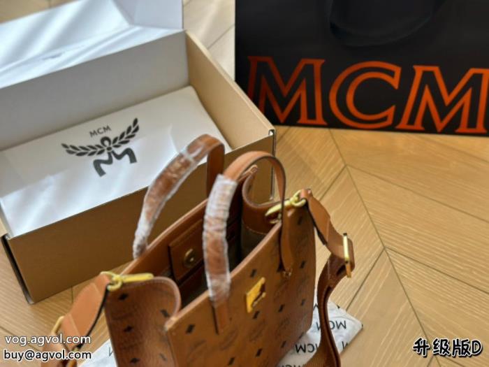 バッグMCM大変人気ファッションに新しい色激安 通販 ブランド_0_0