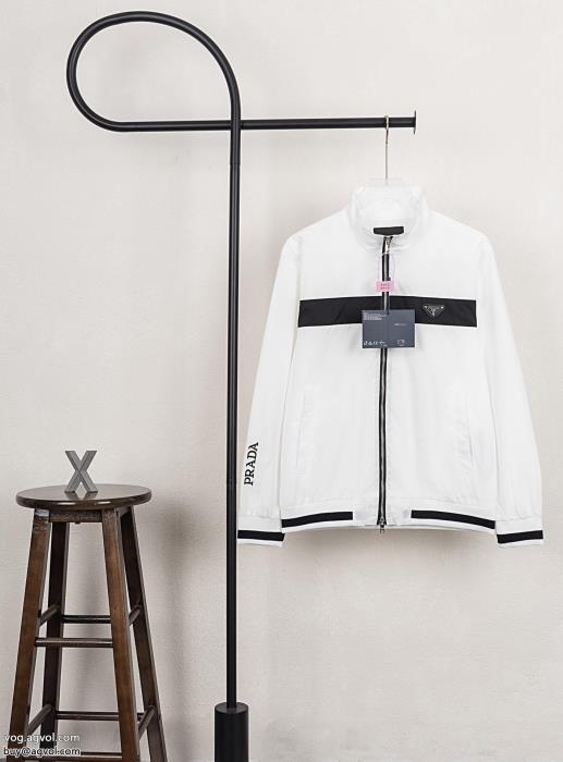 PRADA通販 ブランドコート清涼感あるカジュアルスタイルアップ上品_0_1