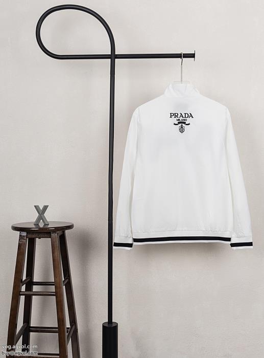 PRADA通販 ブランドコート清涼感あるカジュアルスタイルアップ上品_0_2