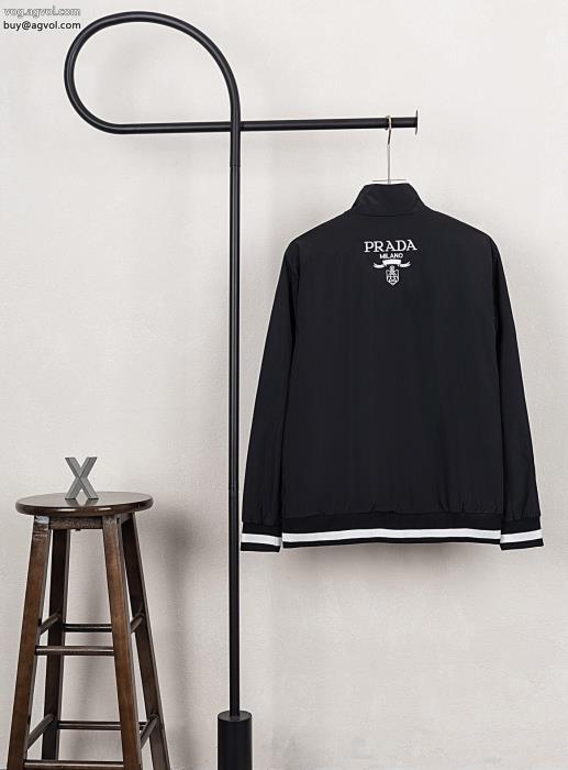 PRADA通販 ブランドコート清涼感あるカジュアルスタイルアップ上品_0_3