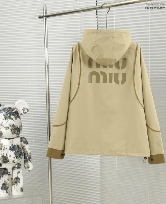 MIUMIUコートスーパー ブランド コピー海外限定著名人の着用_0_1