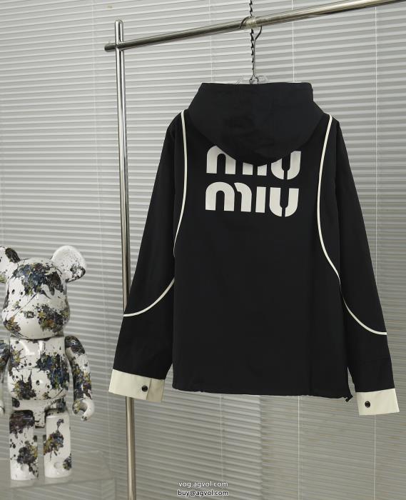 MIUMIUコートスーパー ブランド コピー海外限定著名人の着用_0_2