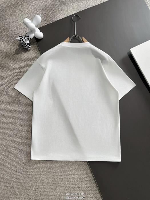 大変大人気2024コーデの主役ジバンシー半袖Tシャツブランド フェイク_0_3
