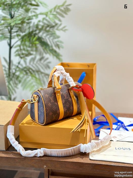 バッグスーパー コピー ブランドLOUIS VUITTONVIP価格　海外発快適な履き心地_0_0