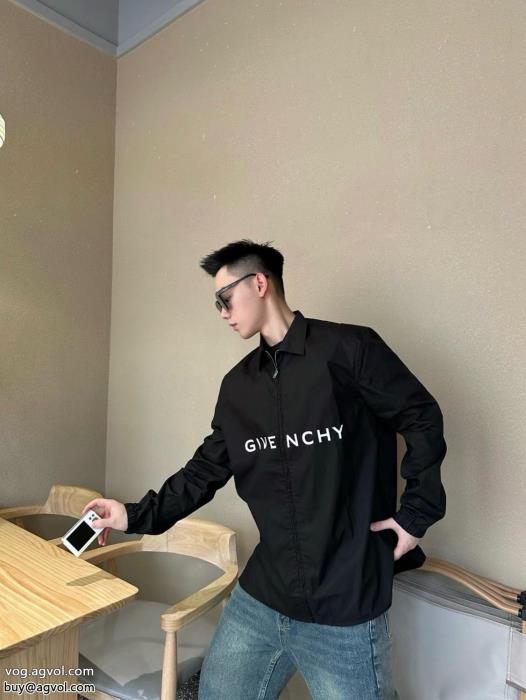 コピー 通販コート元気な印象に2024を感じさせるGIVENCHY_0_3