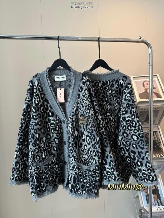 MIUMIU激安 ブランドコート全体的に調和のある個性派さん_0_1