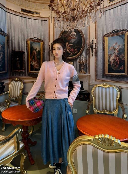 2024即旬な装いに最高級ランクコートVIVIENNE WESTWOODブランド 品 スーパー コピー_0_3