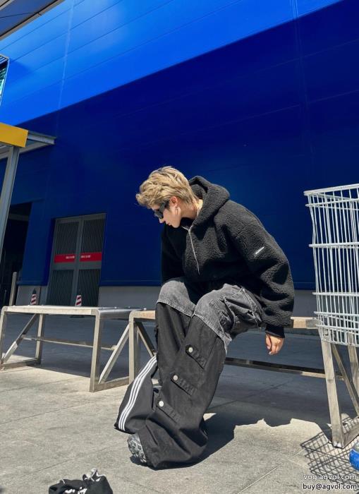 唯一無二の存在オシャレ度アップスーパー コピー  balenciagaコート_0_3