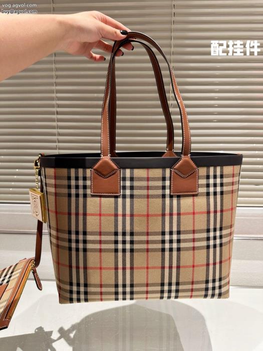 BURBERRYコピー 品 ブランド特価セール今季は色を使った注目新品ショッピングバッグ_0_1