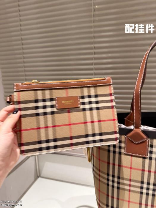 BURBERRYコピー 品 ブランド特価セール今季は色を使った注目新品ショッピングバッグ_0_3