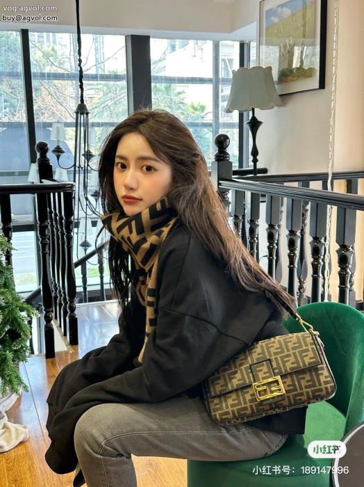 自分へのご褒美大人気セール偽物 ブランド ショップFENDIマフラー_0_0