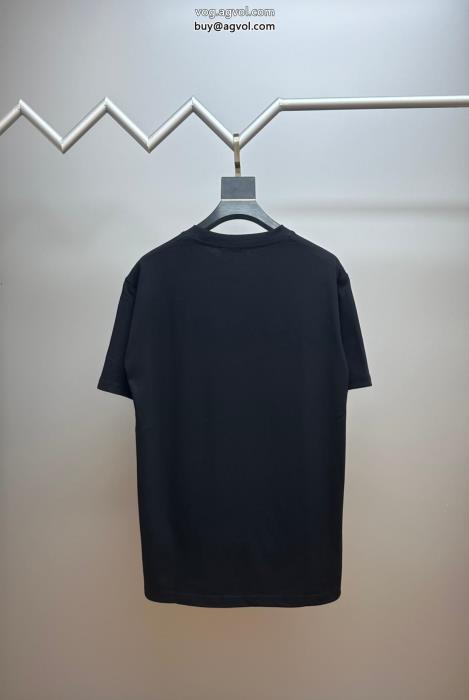 PRADA定番人気最新作鮮度が手に入る半袖Tシャツブランド コピー_0_1