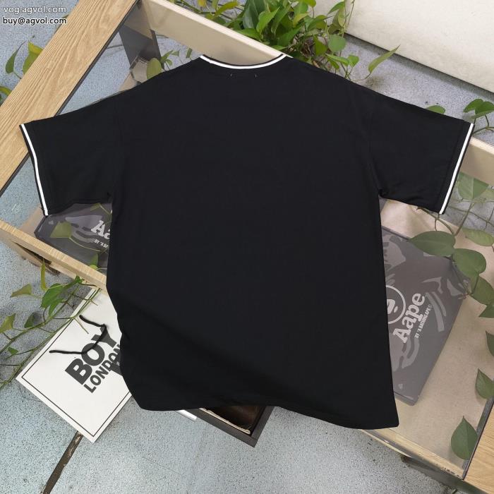 プラダ数量限定☆2024SS優しげ人気アイテム半袖Tシャツ偽 ブランド_0_2