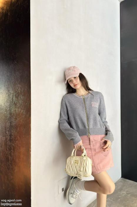 コートMIUMIUスーパー コピー 販売2024で人気の限定新作最新作_0_3