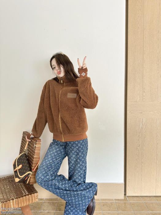 LOUIS VUITTONブランド スーパー コピー完売続出大注目日本未入荷コート_0_3