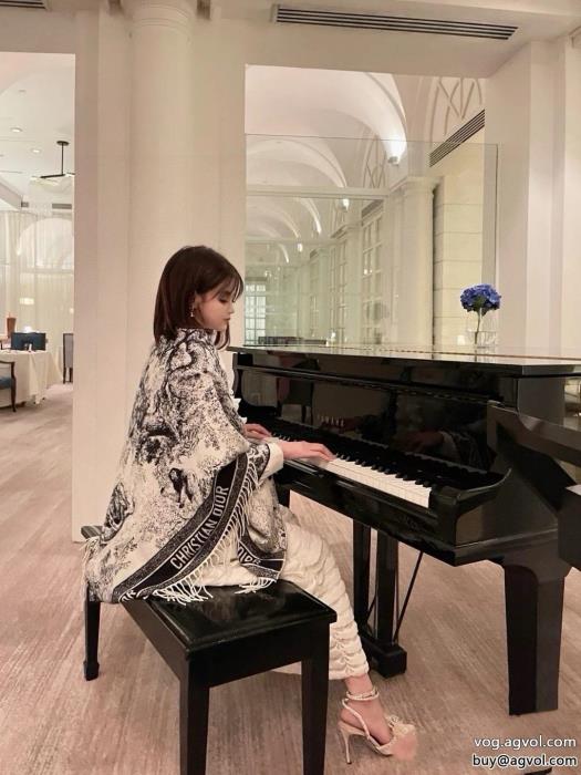 希少限定洗練されたスタイルコピー 品 ブランドマフラーDIOR_0_2