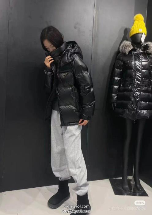 PRADA2024人気新色が登場元気な印象にダウンジャケットコピー 品 ブランド_0_2