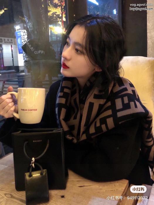 コスパ最強人気急上昇中ブランド コピー 専門マフラーFENDI_0_3