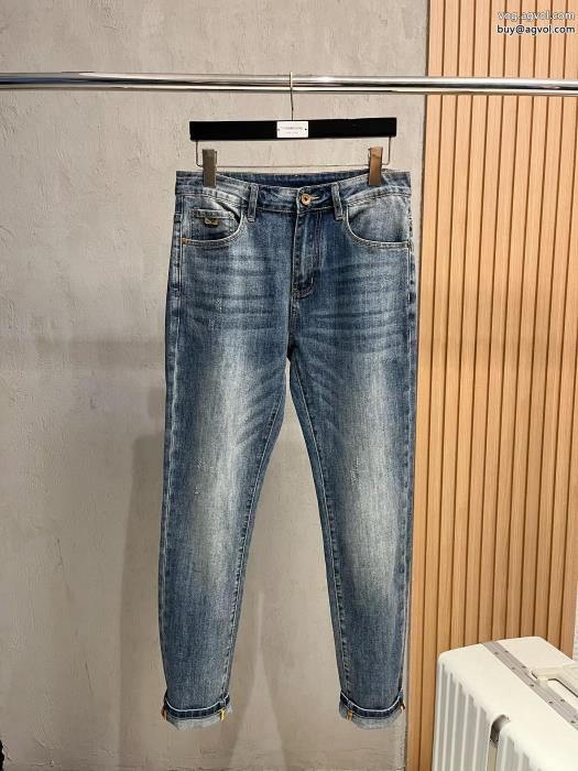 FENDIジーンズブランド コピー 品洗練された印象今季のベスト新作_0_3