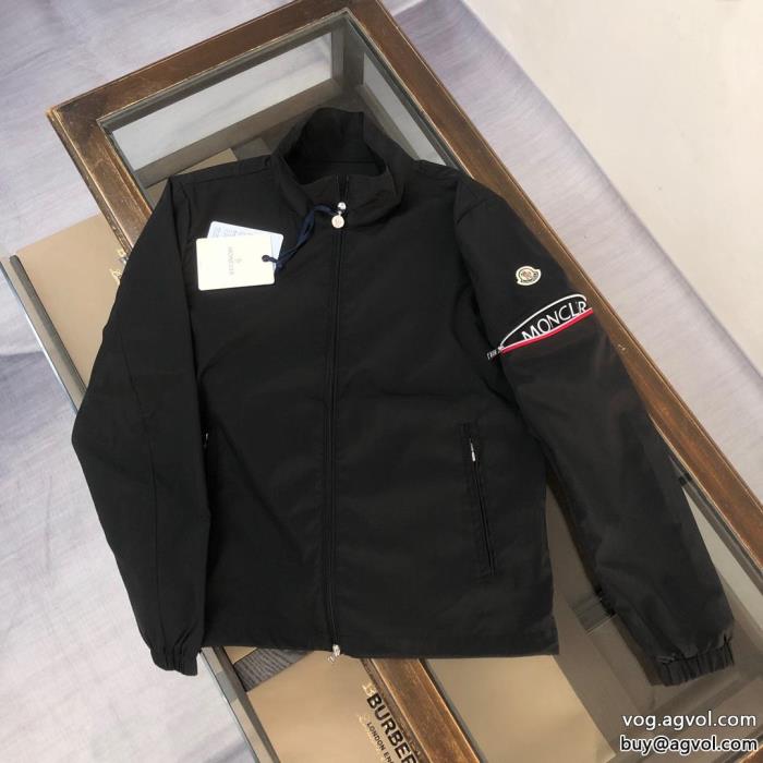 ジャケット意外と相性がいい透け感優しいMONCLERコピー 品 販売_0_0