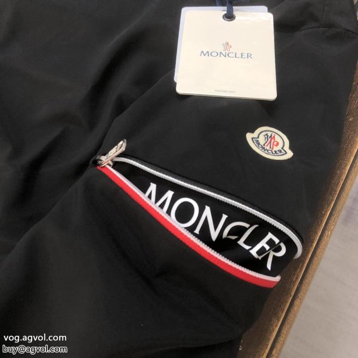 ジャケット意外と相性がいい透け感優しいMONCLERコピー 品 販売_0_3