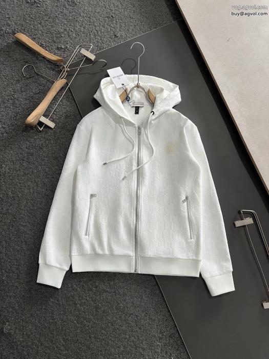 MONCLERセットこの夏は注目新作お洒落さんの愛用率が高いブランド コピー 安心_1_1