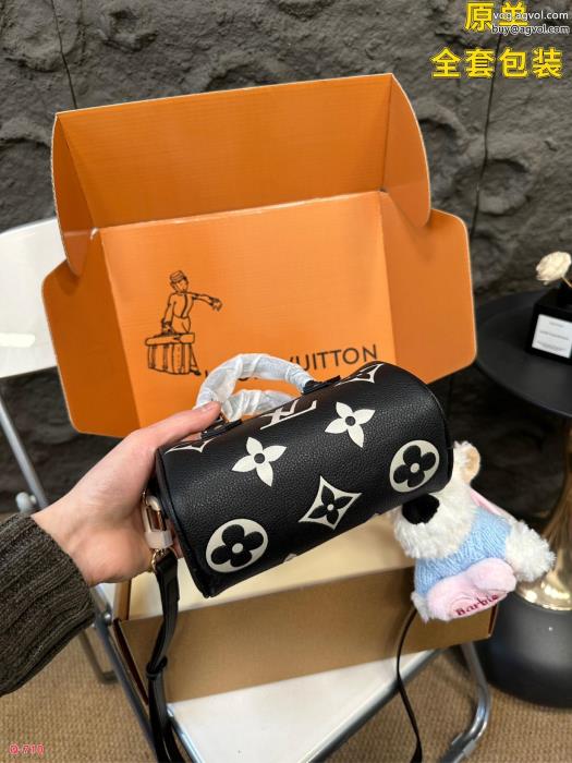 人気沸騰中！おしゃれ新品限定版プリントバッグルイ ヴィトン偽物 通販 _0_2