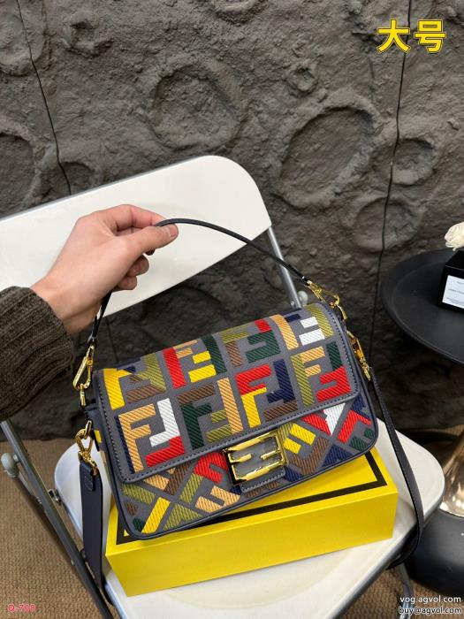 ブランド 激安 バッグ欲しい可愛く新鮮ブームは再熱中FENDI_0_0