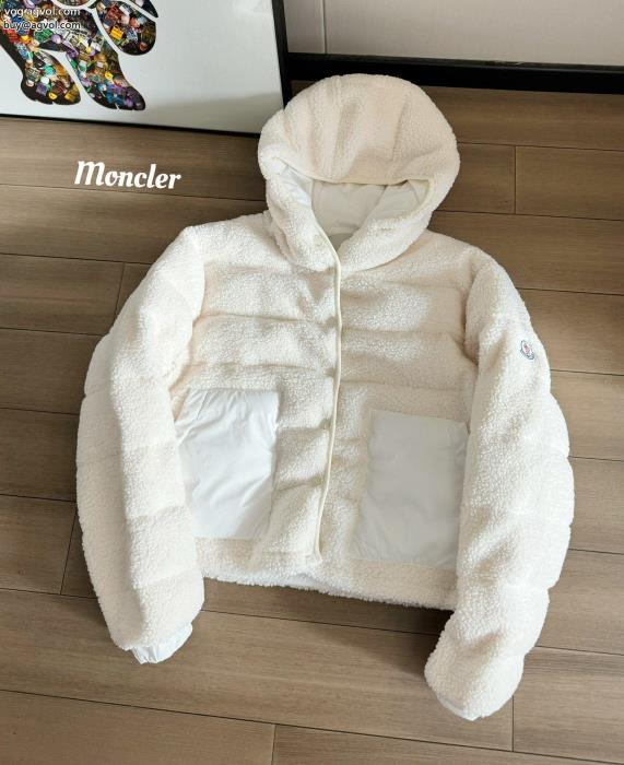 定番人気のモデル2024最新コラボ　完売間近ブランド 偽物 通販コートMONCLER_0_2