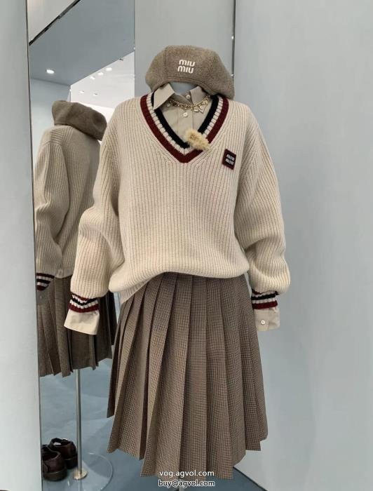 スーパー コピー ブランド大人の雰囲気たっぷり限定生産品セーターMIUMIU_0_0