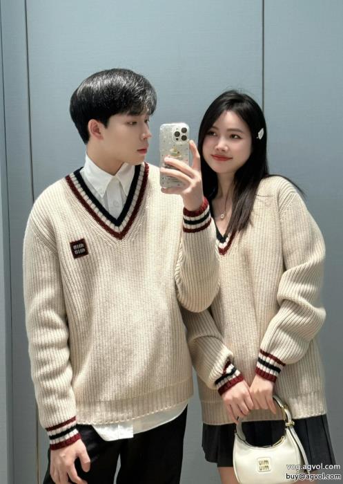 スーパー コピー ブランド大人の雰囲気たっぷり限定生産品セーターMIUMIU_0_1
