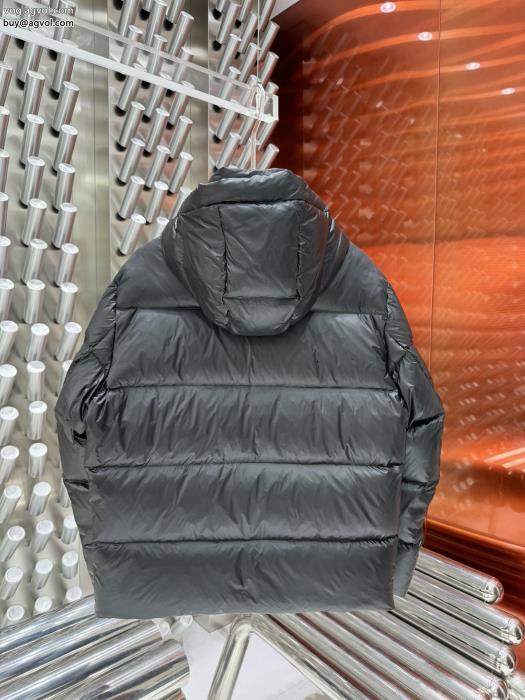 2024即旬な装いに2024最新作BURBERRYスーパー コピー ブランドダウンジャケット_0_0