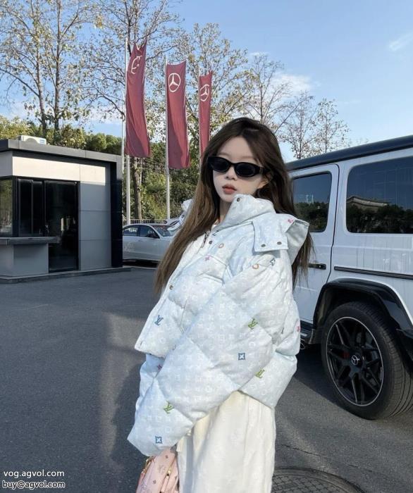 2024らしい華やかこの2024最強のアイテムダウンジャケットスーパー コピー 品LOUIS VUITTON_0_0