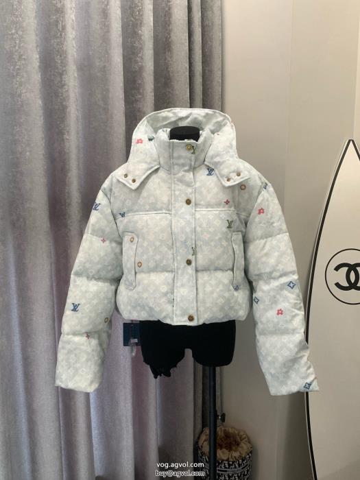 2024らしい華やかこの2024最強のアイテムダウンジャケットスーパー コピー 品LOUIS VUITTON_0_1