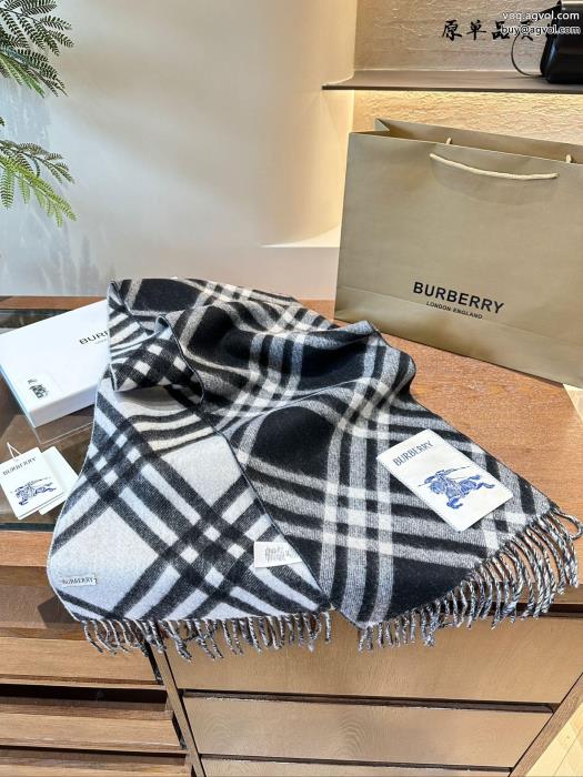 偽物 通販 マフラー大人の色気を印象に通気性のいいBURBERRY_0_2