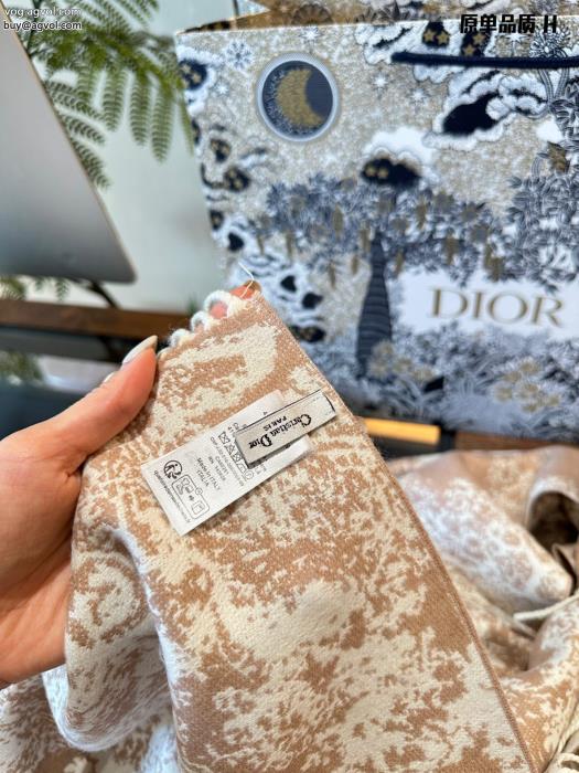 DIOR春の新生活春先に注目を集めるマフラー激安 ブランド_0_1