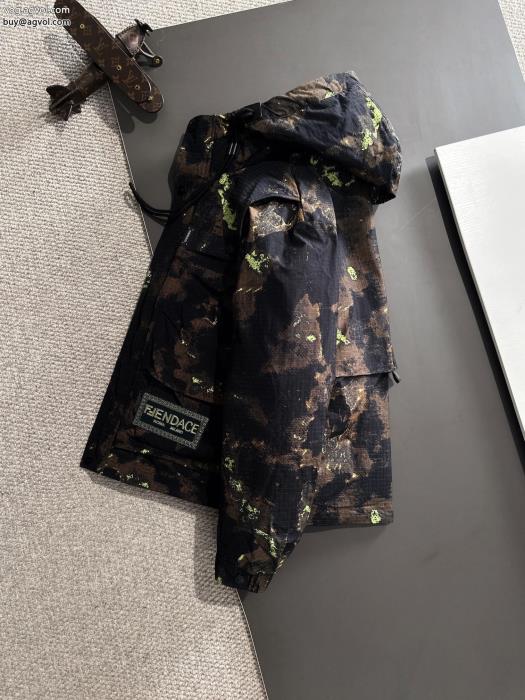 ダウンジャケット23新作セール洗練された印象コピー ブランド 販売FENDI_0_3
