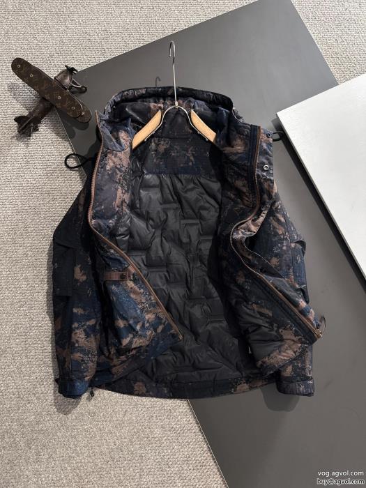 ダウンジャケット格好良いセンス抜群ブランド 激安FENDI_0_1