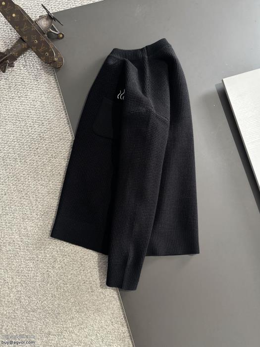 LOEWEお洒落さんの愛用率が高い最新作即発通販 ブランドセーター_0_2