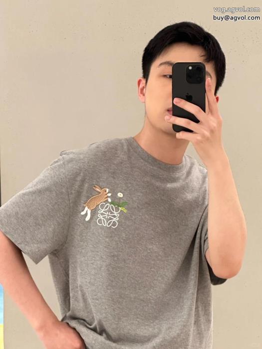 LOEWE偽物 ブランド 販売絶妙な抜け感高いクオリティ半袖Tシャツ_0_0