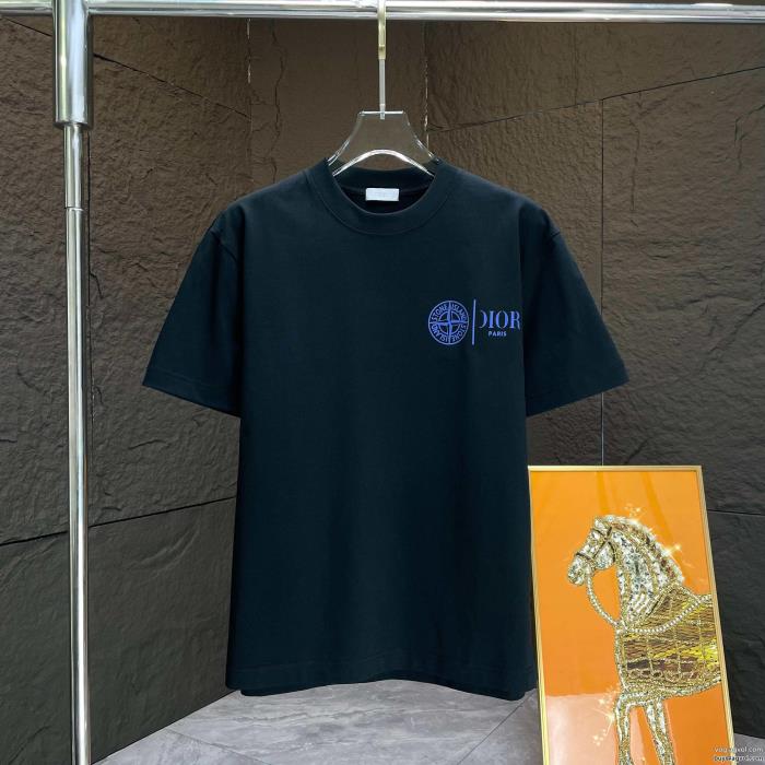 ディオール存在感は抜群軽やかな素材感半袖Tシャツブランド コピー 優良_0_1