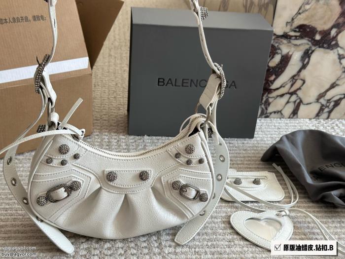 コピー 品 販売バッグbalenciaga送料込み 希少品上品で優しい雰囲気に_0_1