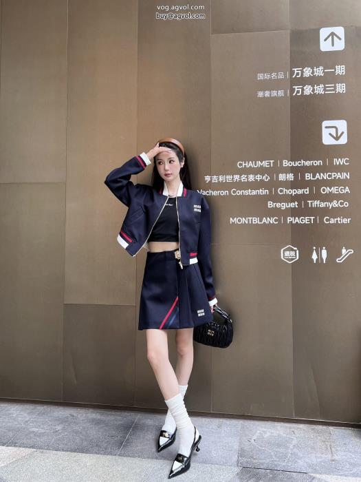 ブランド コピー 安心MIUMIUコート今人気の秘訣数量限定_0_3