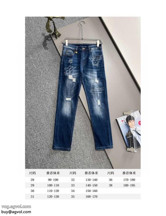 ジーンズコピー 商品 ブランド知的な雰囲気冬着物大注目国内完売数量限定VERSACE_0_0