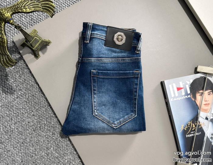 ジーンズコピー 商品 ブランド知的な雰囲気冬着物大注目国内完売数量限定VERSACE_0_3