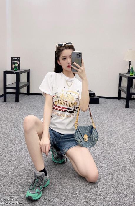 ブランド 偽物ふんわり柔らか海外大人気半袖TシャツLOUIS VUITTON_0_1