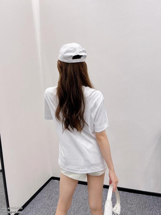 ブームは再熱中大幅に値下げブランド コピー 安心ヴァレンティノ半袖Tシャツ_0_0