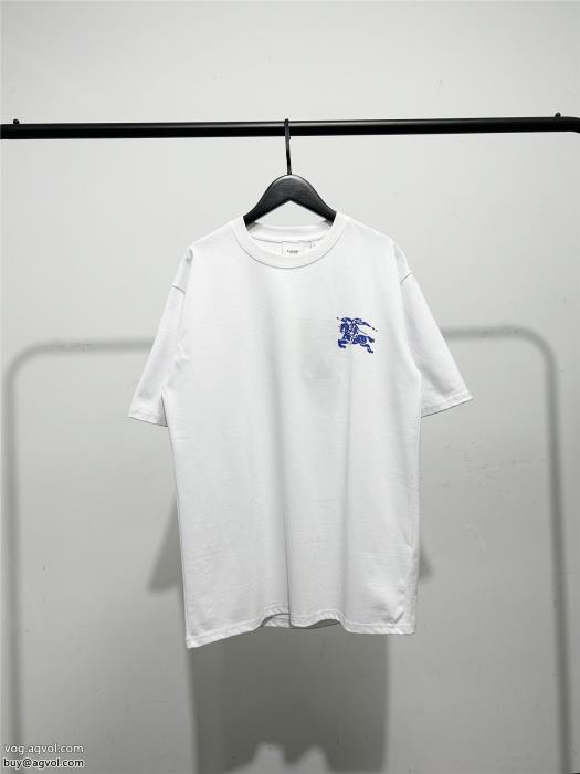 BURBERRY最高級ランク一気にトレンド感満載な着こなし偽 ブランド半袖Tシャツ_0_0