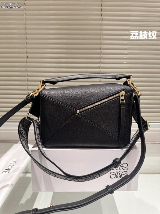 希少なアイテム23AWの最新アイテムバッグ激安 ブランド 通販ロエベ_0_3